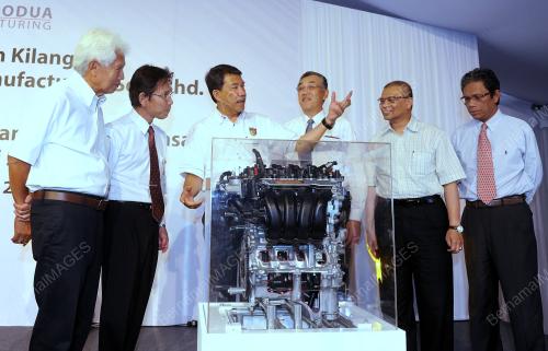 NS02_08112016_MOHAMAD_PERODUA