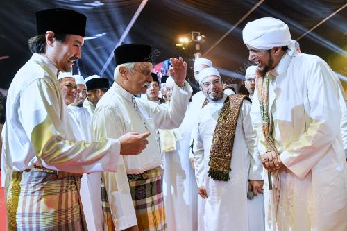 TUANKU MUHRIZ TUANKU MUNAWIR