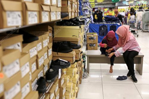WALKABOUT CINTAI ASNAF BACK TO SCHOOL