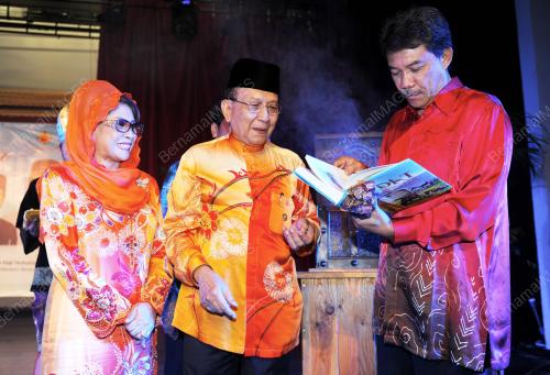 NS02_09112015_BUKU_MINANGKABAU