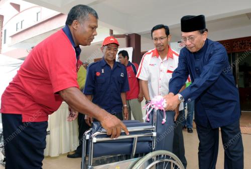 DATUK SERI DR RAIS YATIM