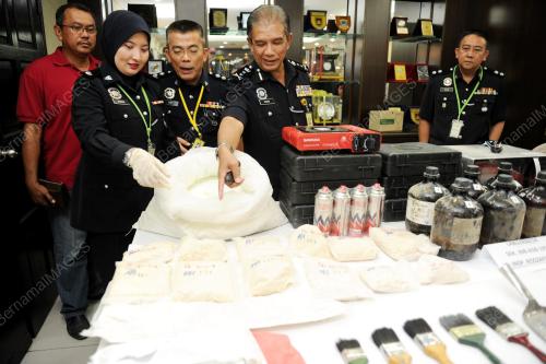 NS02_10032014_POLIS_DADAH