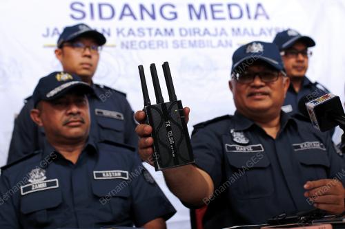 MOHAMMAD HAFIZ ISHAK