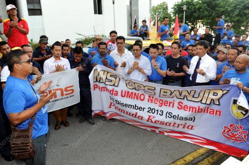 NS02_10122013_OPS_BANJIR