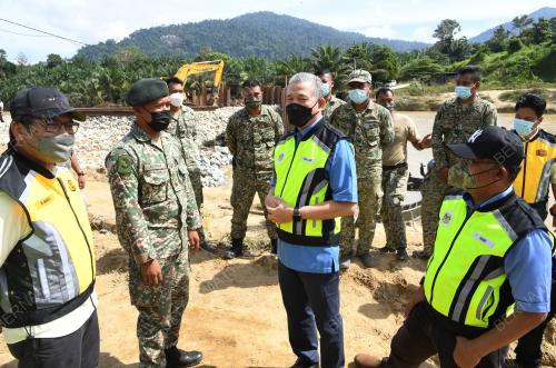 DATUK SERI FADILLAH YUSOF