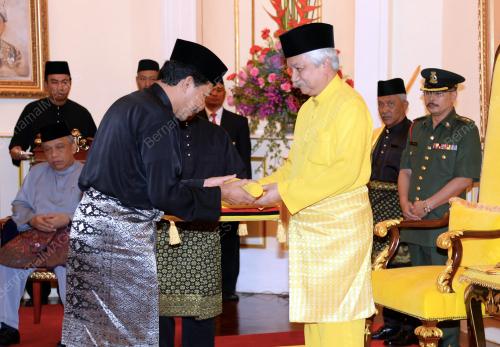 NS02_11052013_ANGKAT_SUMPAH