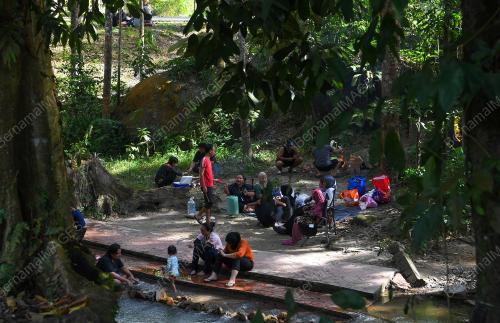 PUSAT REKREASI HUTAN LIPUR ULU BENDUL