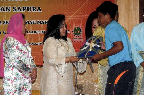 ROSMAH MANSOR
