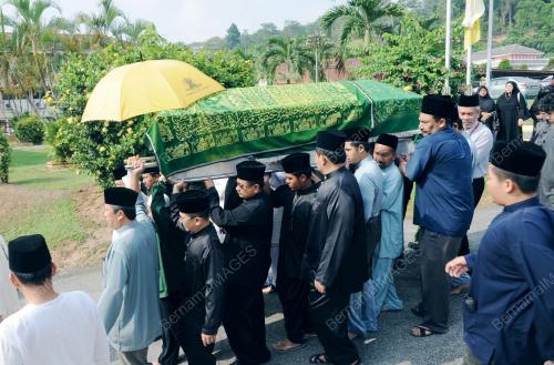 NS02_12092014_UNDANG_JELEBU
