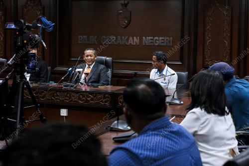 DATUK SERI AMINUDDIN HARUN