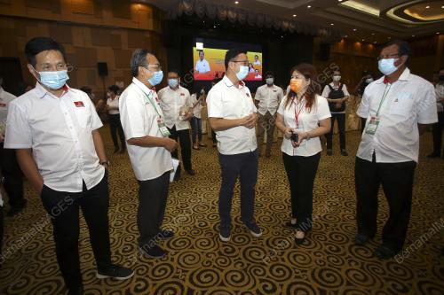 DATUK DR DOMINIC LAU HOE CHAI