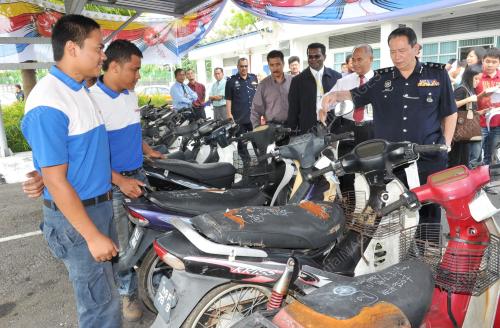 NS02_13112013_POLIS_GIATMARA