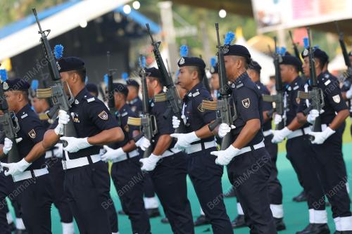 ISTIADAT PENGURNIAAN DARJAH KEBESARAN