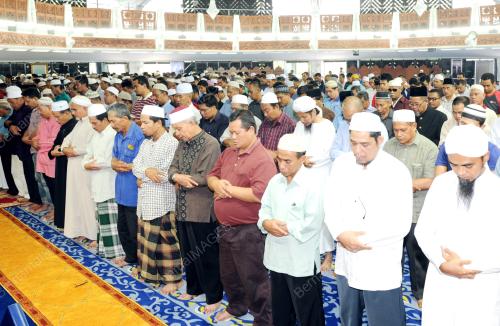 NS02_14032014_SOLAT_HAJAT