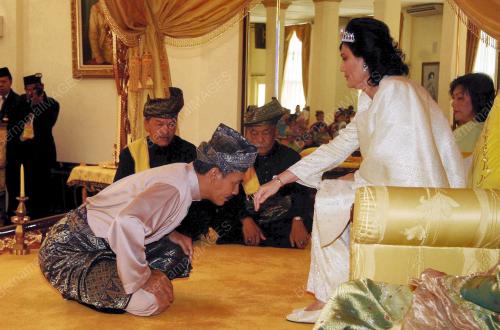 TENGKU AISHAH ROHANI