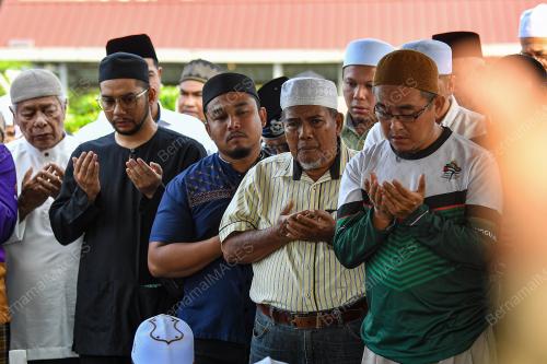 ALLAHYARHAM DATUK MOHD YUSOF AHMAD