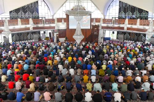 SOLAT JUMAAT PERTAMA BULAN RAMADAN