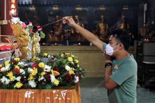 HARI WESAK DI NEGERI SEMBILAN