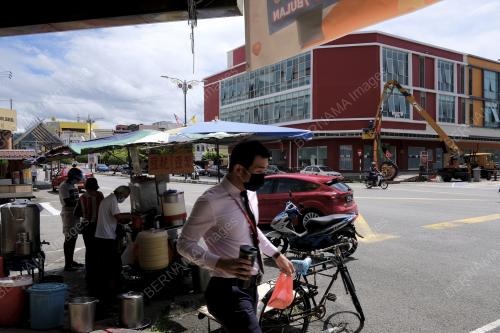 SEKTOR PERDAGANGAN DAN PENGEDARAN - PPN FASA 1