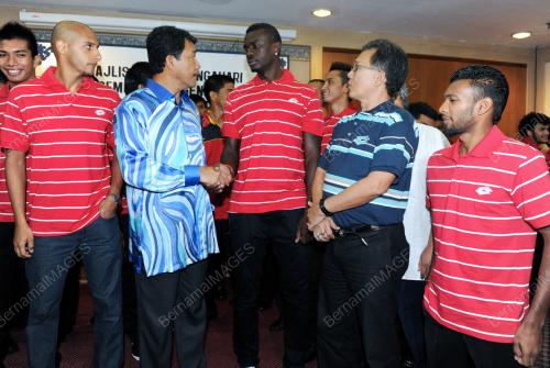 DATUK SERI MOHAMAD HASAN