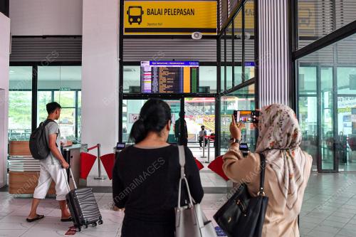 HENTIAN BAS TERMINAL ONE