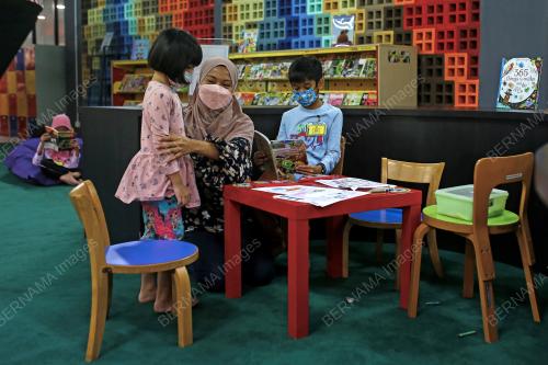 HARI PUSTAKAWAN SEDUNIA 2022