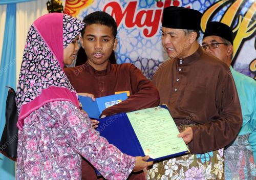 NS02_16072014_ZAHID_IFTAR