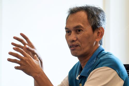 MOHD KHAIRIL HISYAM