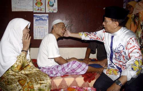 DATUK SERI DR RAIS YATIM