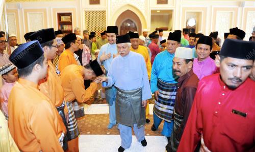 NS02_17072015_TUANKU_MUHRIZ