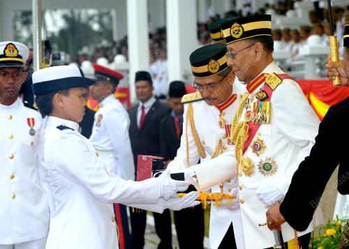 NS02_19012013_AGONG_TENTERA