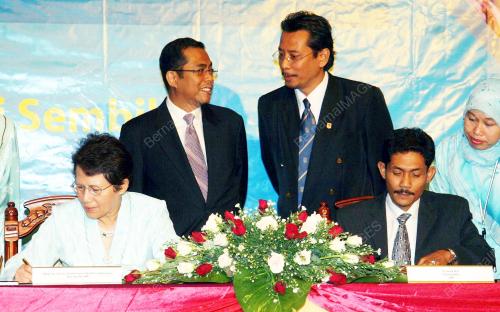 MOHAMED KHALED NORDIN