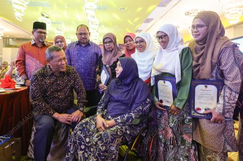 DATUK SERI AMINUDDIN HARUN