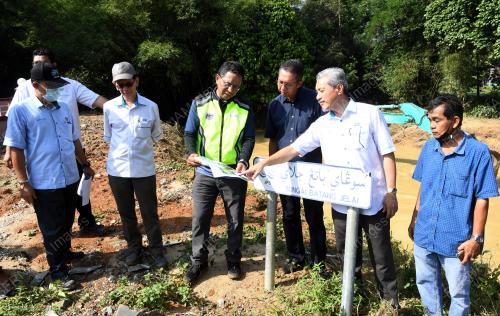 DATUK SERI IR DR ZAINI UJANG