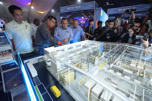 DATUK SERI AMINUDDIN HARUN