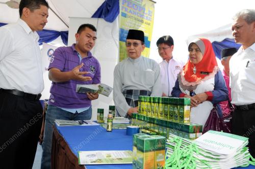 NS02_22022013_JEJAK_ONLINE