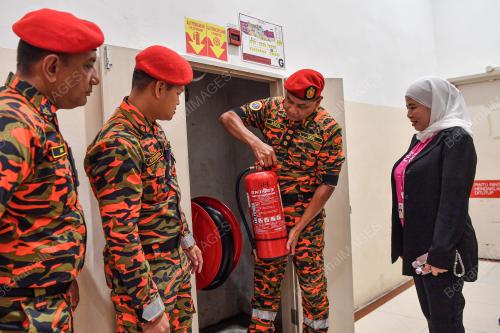 JABATAN BOMBA DAN PENYELAMAT MALAYSIA