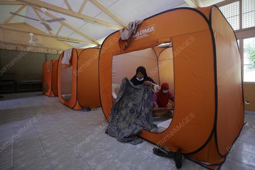 PUSAT PEMINDAHAN MANGSA BANJIR