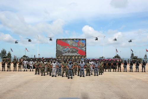 TAN SRI AFFENDI BUANG