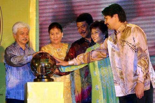 TUANKU MUHRIZ IBNI ALMARHUM TUANKU MUNAWIR
