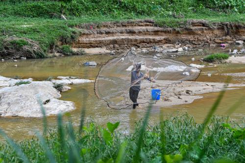 AKTIVITI MENJALA IKAN