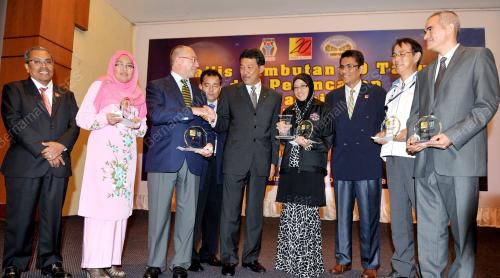 NS02_23102013_ANUGERAH_NSSDC