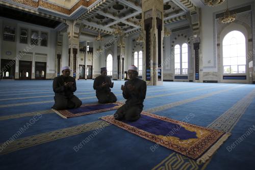 SOLAT JUMAAT PERTAMA DI BULAN RAMADAN