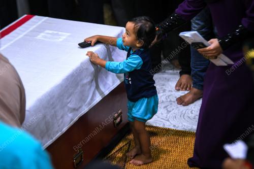 ALLAHYARHAM LFT KOMENDER MOHAMAD AMIRULFARIS MOHAMAD MARZUKHI
