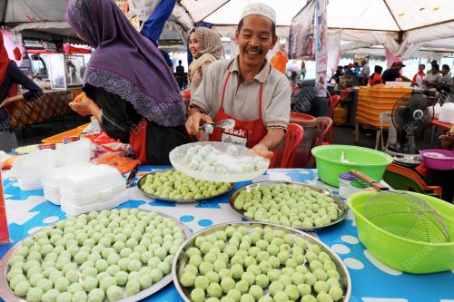 NS02_24062016_BAZAR_RAMADAN
