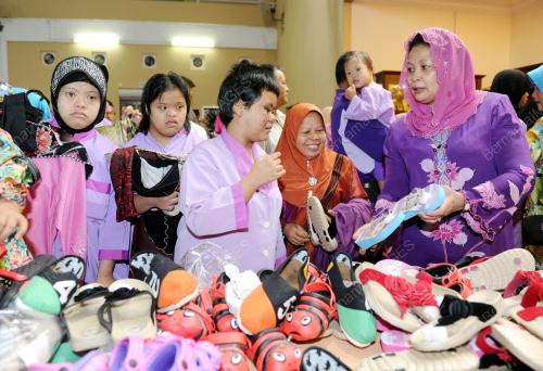 NS02_24072013_BAJU_RAYA