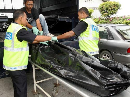 EMPAT PEROMPAK DITEMBAK MATI