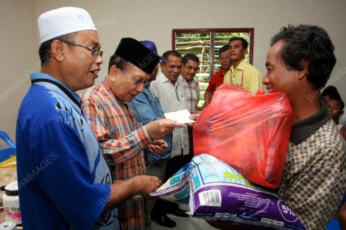 DATUK SERI DR RAIS YATIM