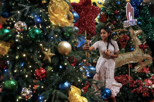 AMBANG PERAYAAN KRISMAS