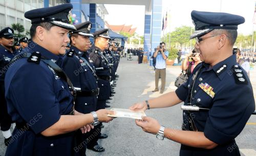 NS02_25032013_HARI_POLIS